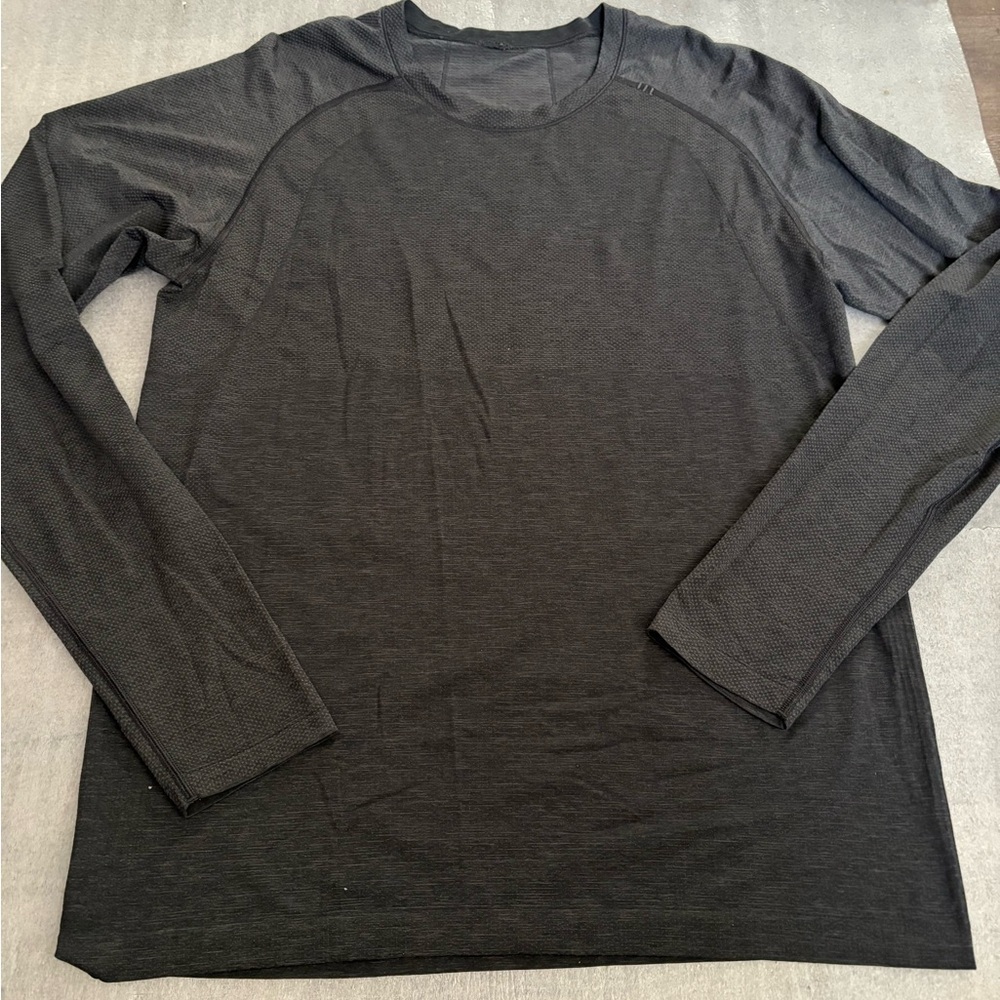 [L]Lululemon Métal Vent Tech Classic Dark Gray Long Sleeve Tee Men